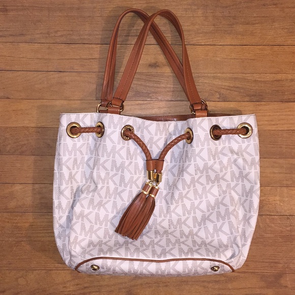 Michael Kors Purse - Picture 1 of 5